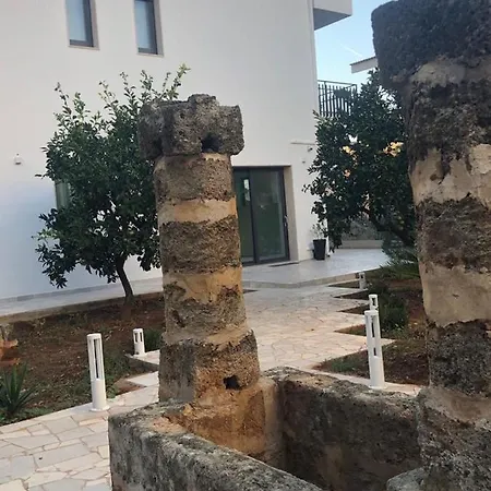 ベッド・アンド・ブレックファスト La Corte Dei Pozzi サンニコーラ